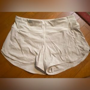 Lululemon Speed Up Shorts Low Rise 4”